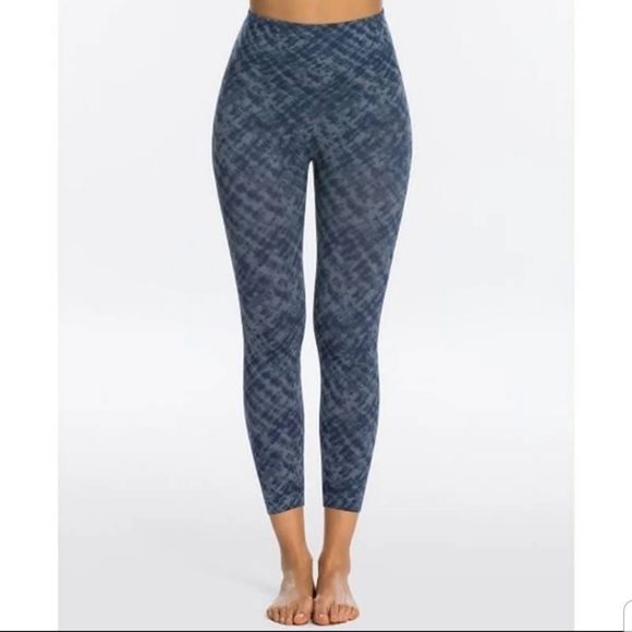 SPANX Look at Me Now seamless blue tie dye crop leggings 1X - Picture 5 of 15